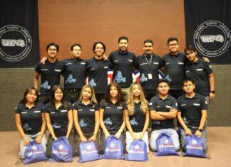 Abanderan a equipo de la UPQ para la BAJA SAE en Ohio
