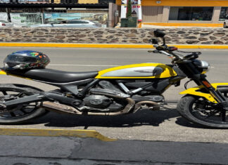 Roban costosa motocicleta Ducati en la colonia La Floresta en San Juan del Río