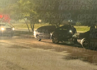 Accidente vial frente al Hospital General en San Juan del Río